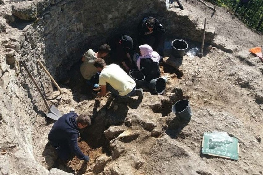 Probna istraživanja na srednjovjekovnoj utvrdi Čajangrad u Visokom