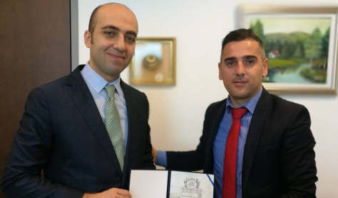 Danas je u Ambasadi Republike Turske u Sarajevu, direktora našeg Muzeja u zvaničnu posjetu primio gosp. Recep Köşker, prvi sekretar Ambasade.